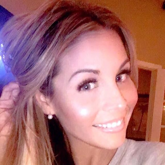 Meet your Posher, Lisa - Picture 1 of 1